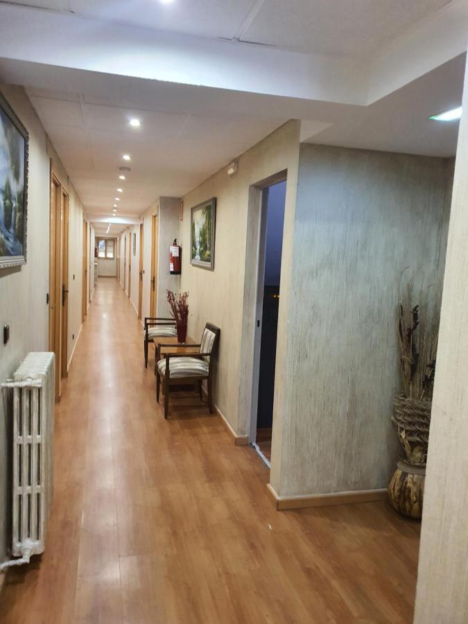 Hotel Gomar Сан-Мартин-де-Монкайо Экстерьер фото