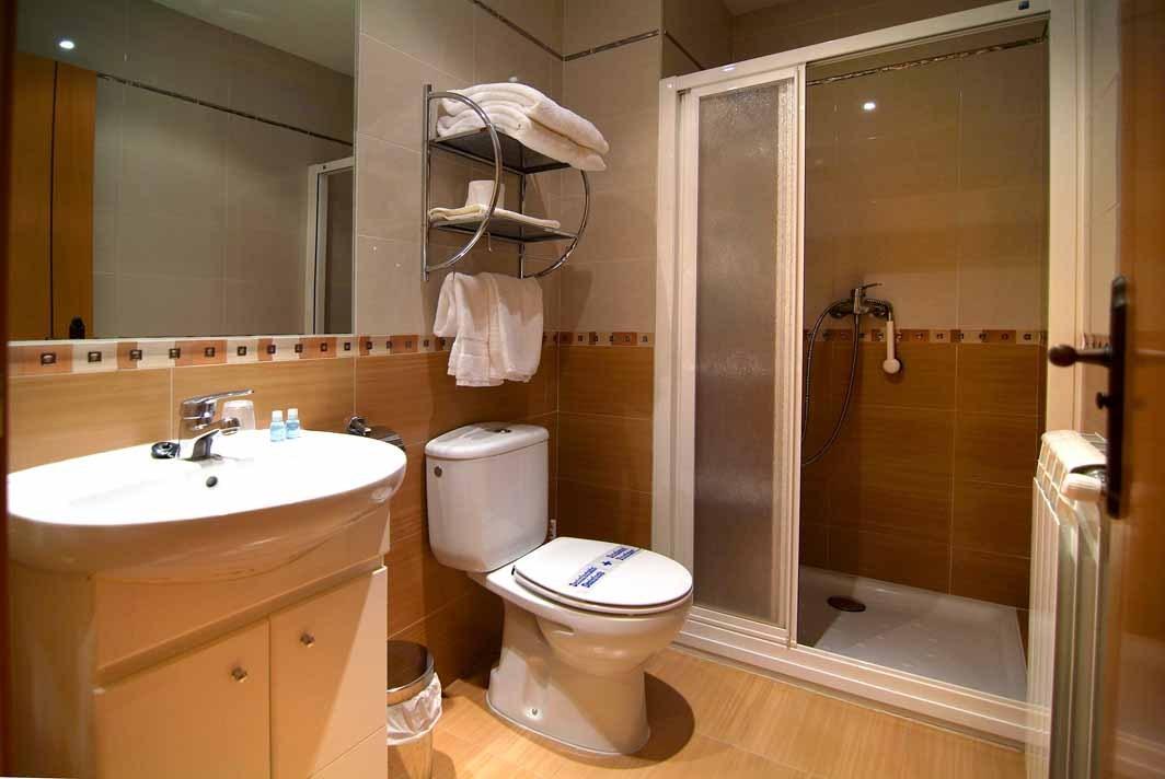Hotel Gomar Сан-Мартин-де-Монкайо Экстерьер фото